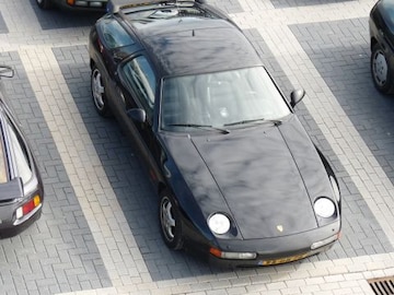 Porsche 928 S4 (1989)