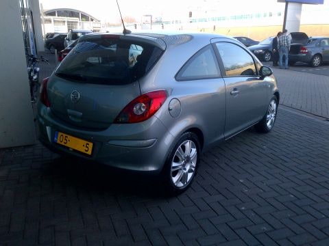 Opel Corsa 1.2 Cosmo (2012)