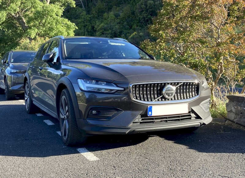 Volvo V60 Cross Country B5 AWD Plus (2023)