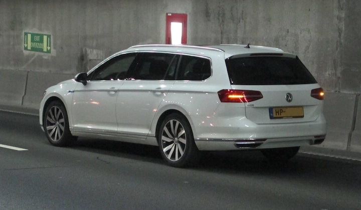 Volkswagen Passat Variant 1.4 TSI PHEV GTE Highline (2015)