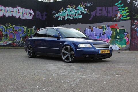Volkswagen Passat 2.8 V6 4Motion Highline