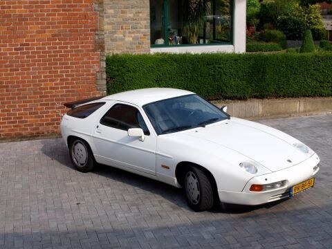 Porsche 928 S4 (1987)
