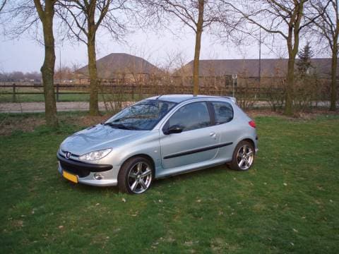 Peugeot 206 GTI 2.0-16V (1999)