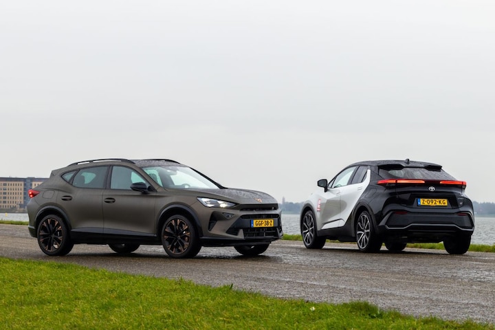 Cupra Formentor vs Toyota C-HR