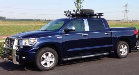 Toyota Tundra Crew max 5.7 V8 (2008)