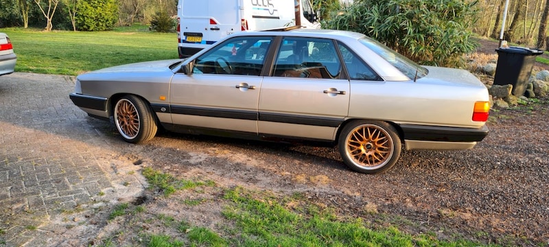 Audi 100 CC 2.2 (1985)