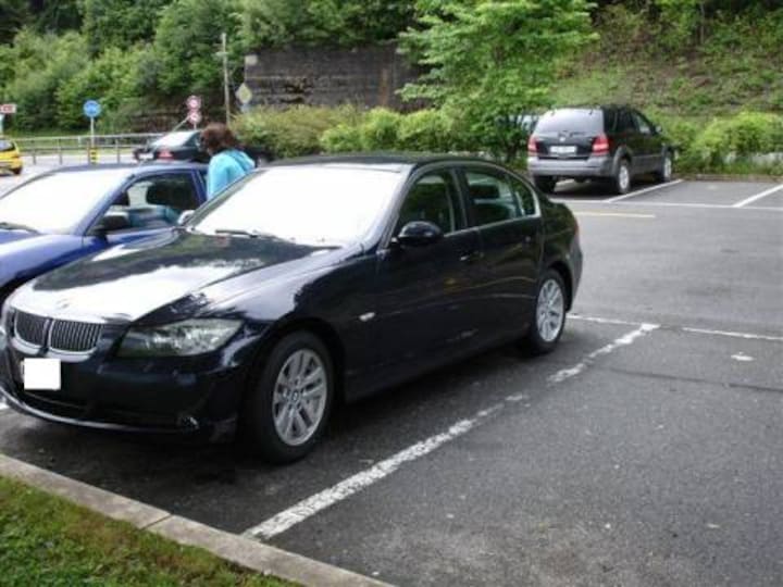 BMW 325i (2008)