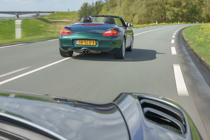 Porsche Boxster S (2002) - Porsche Spyder RS