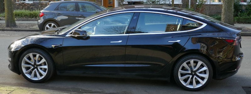Tesla Model 3 Long Range AWD (2019)