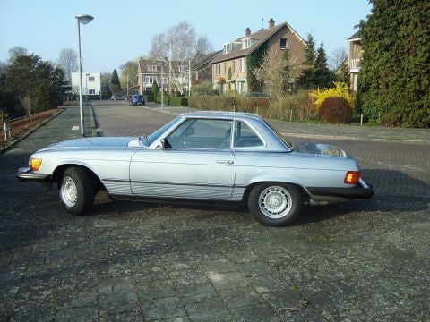 Mercedes-Benz SL R107 (1981)