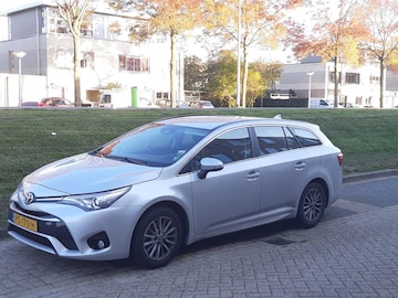 Toyota Avensis Touring Sports 1.8 VVT-i Aspiration (2017)