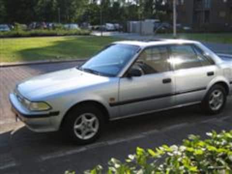 Toyota Carina II 1.6 XL (1989)
