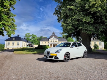 Alfa Romeo Giulietta 1.4 Turbo 120 Distinctive (2013)