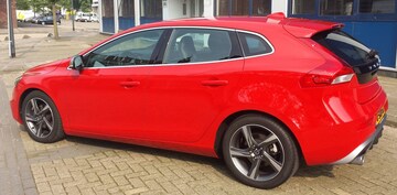 Volvo V40 D2 R-Design (2013)