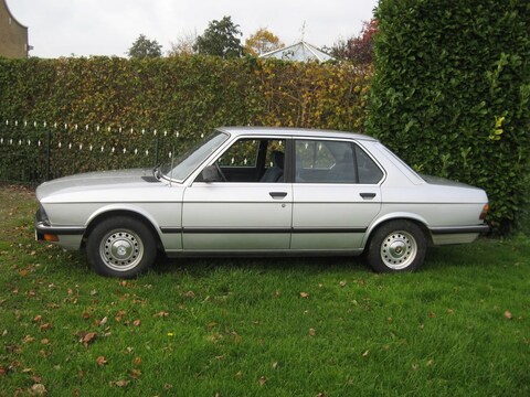 BMW 520i