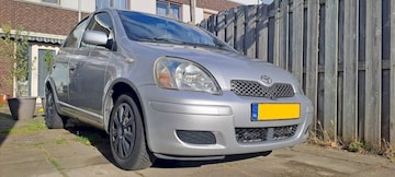 Toyota Yaris 1.3 16v VVT-i Linea Sol (2005)