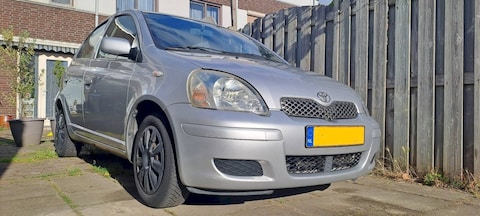 Toyota Yaris 1.3 16v VVT-i Linea Sol (2005)