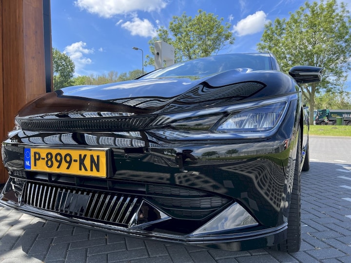 Kia EV6 77.4kWh AWD Plus (2022)