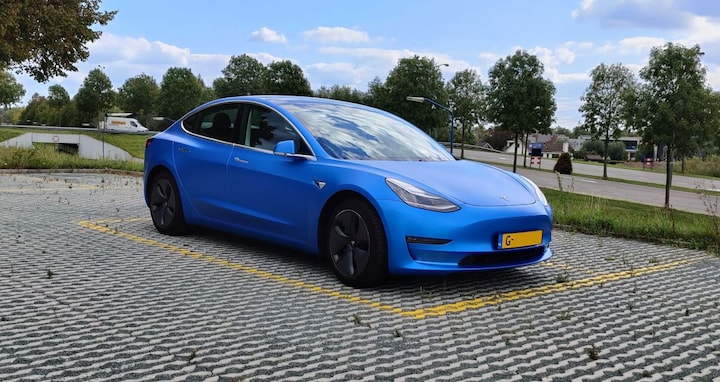 Tesla Model 3 Long Range AWD (2019)