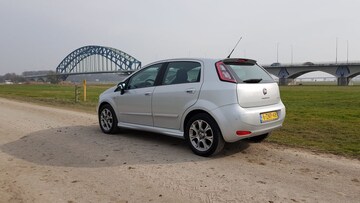 Fiat Punto TwinAir Turbo 100 Street (2015)