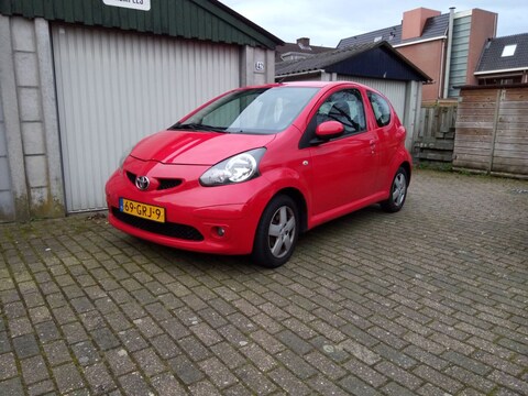 Toyota Aygo 1.0 12v VVT-i Sport