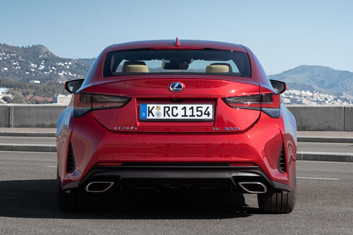 Lexus RC - Facelift Friday - AutoWeek
