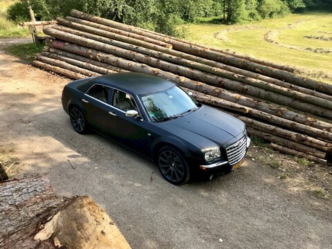 Chrysler 300C HEMI 5.7 V8