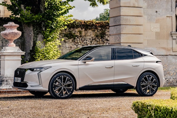 DS 4