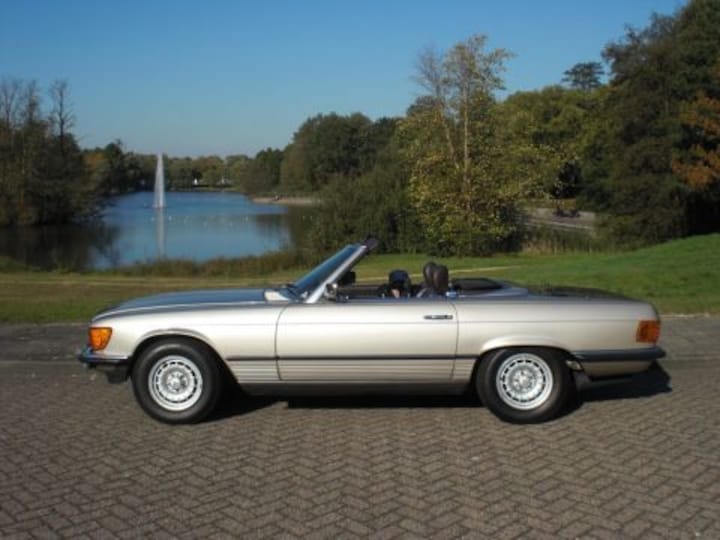 Mercedes-Benz 380 SL (1985)