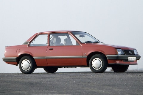 Opel Ascona 2.0i GT 95kW (1987)