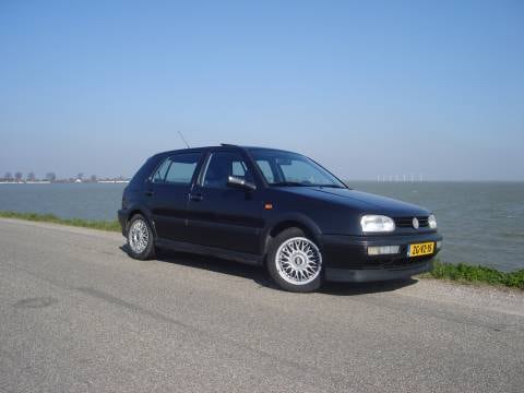 Volkswagen Golf 2.8 VR6 (1992)