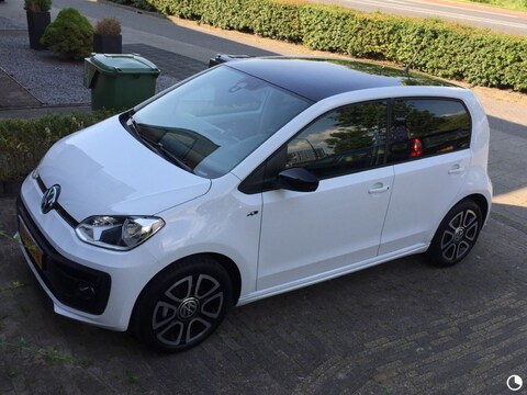 Volkswagen Up 1.0 60pk high up!