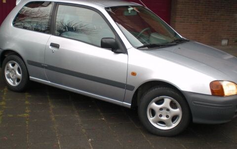 Toyota Starlet 1.3 GLi (1997)