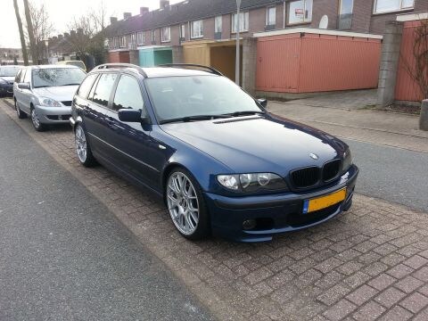 BMW 320d touring Executive (2003)