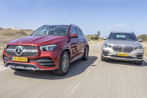 SUV premium Mercedes-Benz GLE BMW X5