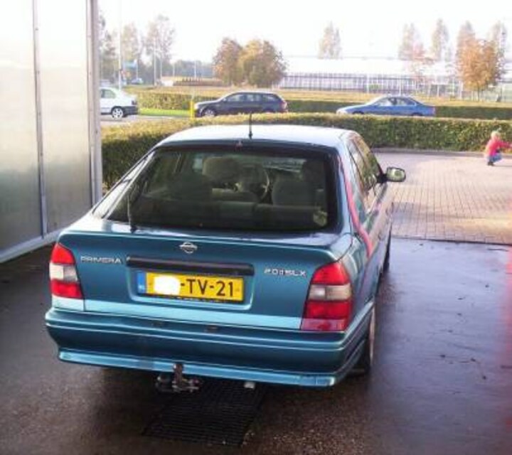Nissan Primera 2.0 D SLX (1995)