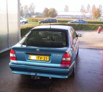 Nissan Primera 2.0 D SLX (1995)