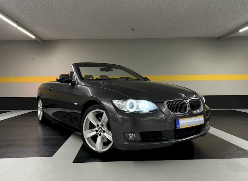 BMW 325i Cabrio High Executive (2007)