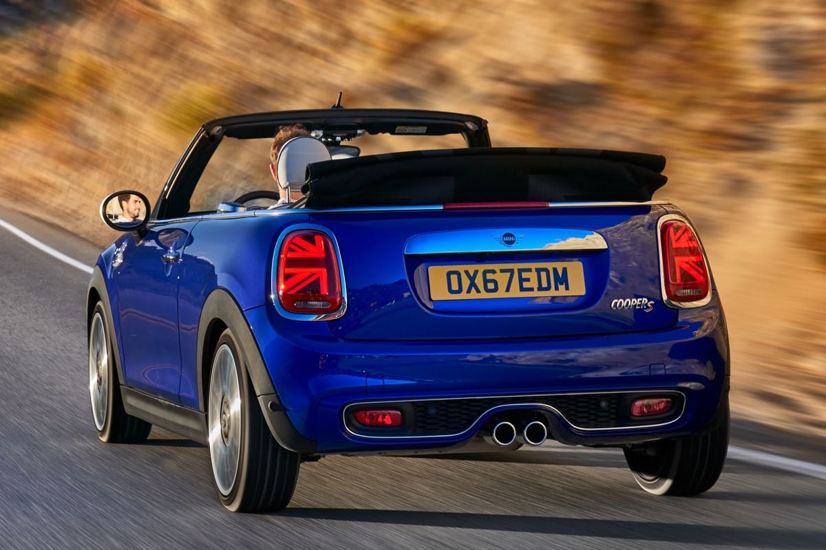 Mini Cabrio Cooper (2019) review - AutoWeek