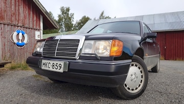 Mercedes-Benz 300 E (1990)