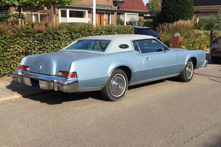 Lincoln Continental