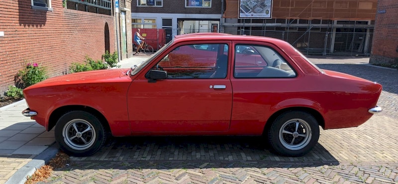 Opel Kadett (1977)