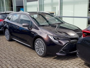 Toyota Corolla Touring Sports 1.8 Hybrid Business Intro (2019)