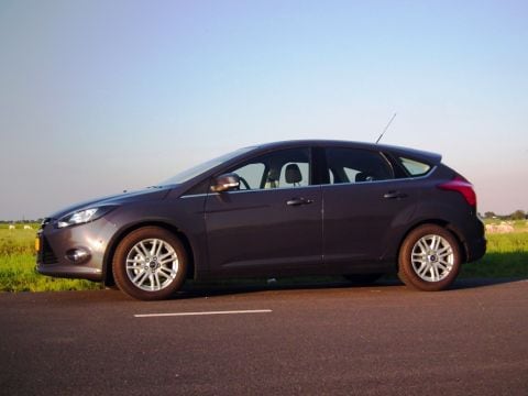 Ford Focus 1.0 EcoBoost 100pk ECOnetic Lease Titanium (2012)