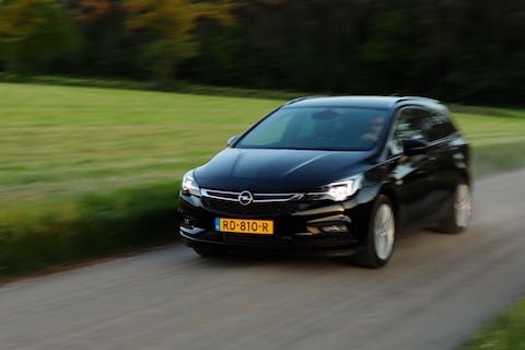 Opel Astra Sports Tourer 1.0 Turbo Innovation (2017)
