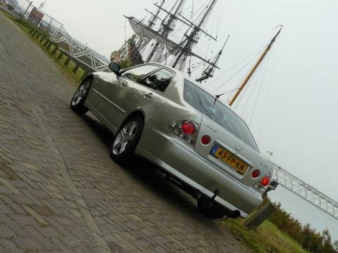 Lexus IS 200 Sport (2000)