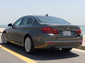 BMW 520i Executive (2013)