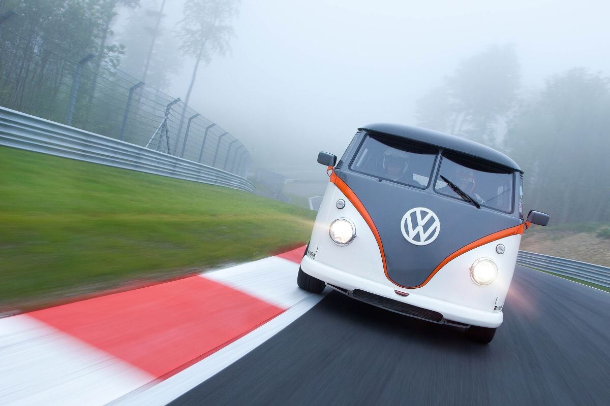 T1 Racing Bus Florida Volkswagen met T1 racebus naar Wörthersee - AutoWeek