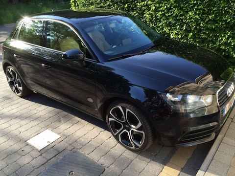 Audi A1 Sportback 1.6 TDI 105pk Attraction (2013)