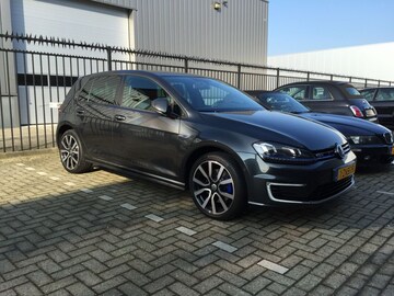 Volkswagen Golf 1.4 TSI GTE (2014)